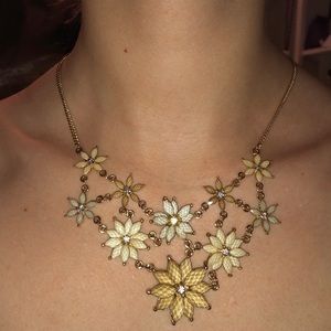 Flower necklace